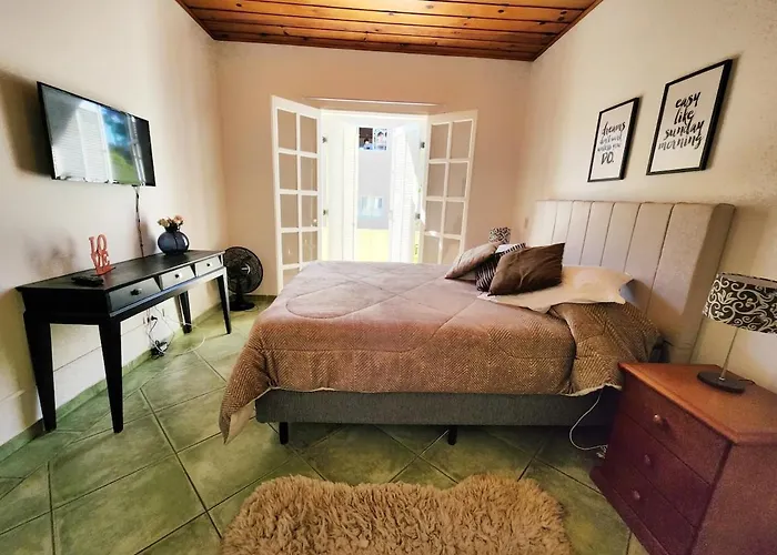 Quatro Estacoes Hospeda -Villa 209 , sua casa em Campos do Jordao, a 1 km do centro turistico